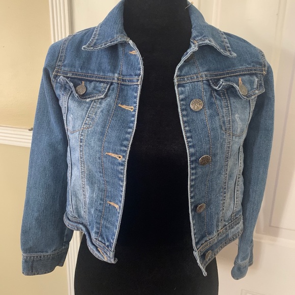 The Children's Place Other - Children place jean jacket🐰